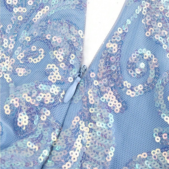 Stunning Formal Sequined Dress with Huge Bow - Picture 8 of 10